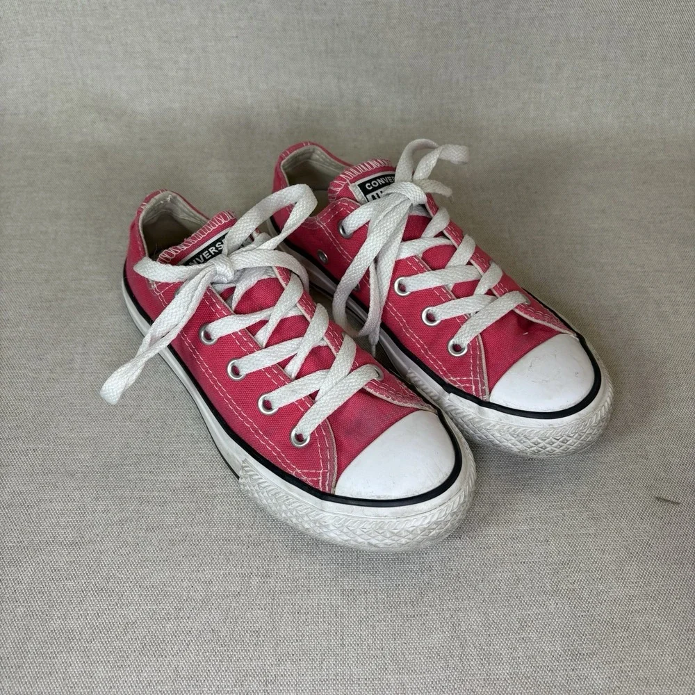Converse Chuck Taylor‎ All Star Ox Youth Size 13 Shoes Pink Sneakers 370407F